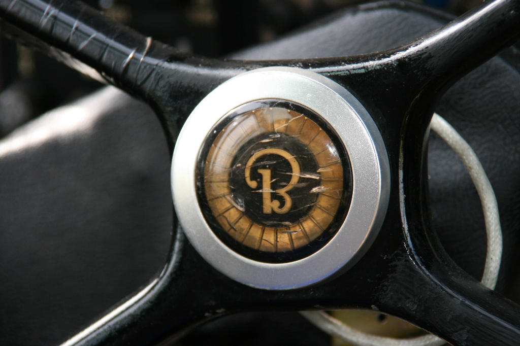 2008 06 LFQU F-AZEJ BEECH E-18S BICHETTE